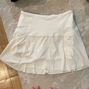 White lululemon skirt
